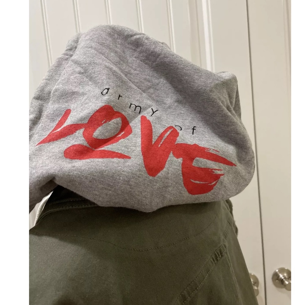 NEW Peace Love World Denim French Terry Jacket. - Picture 9 of 9